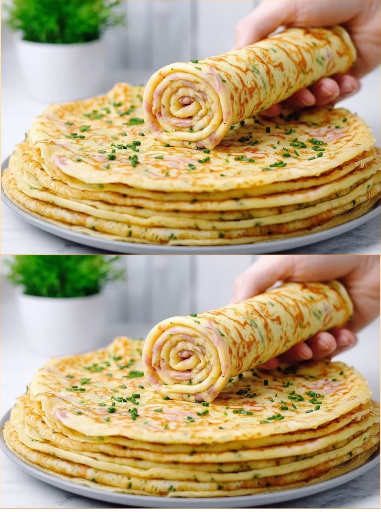 Frittelle salate con formaggio e salsiccia appena cotte, perfette per un antipasto.