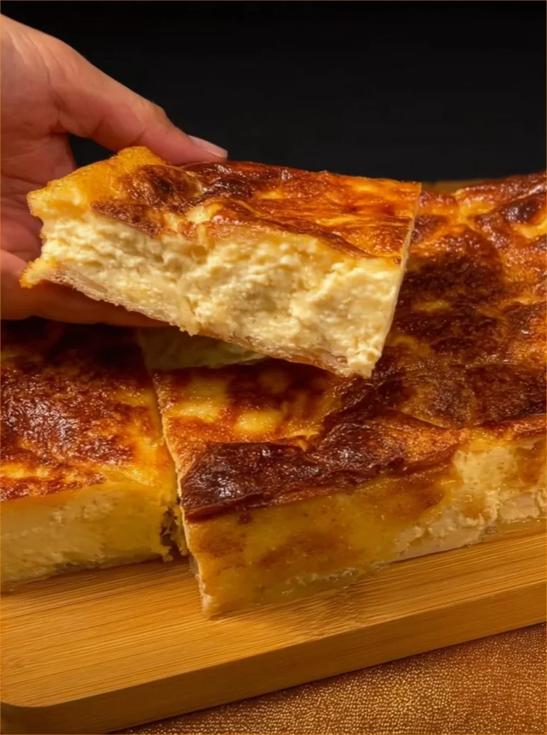 Torta di Lavash con Ricotta e Formaggio fresca e appetitosa
