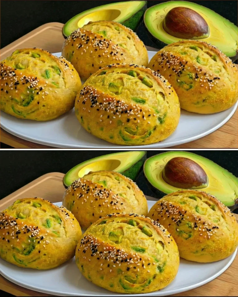 Pane all'avocado sano e veloce preparato in 5 minuti