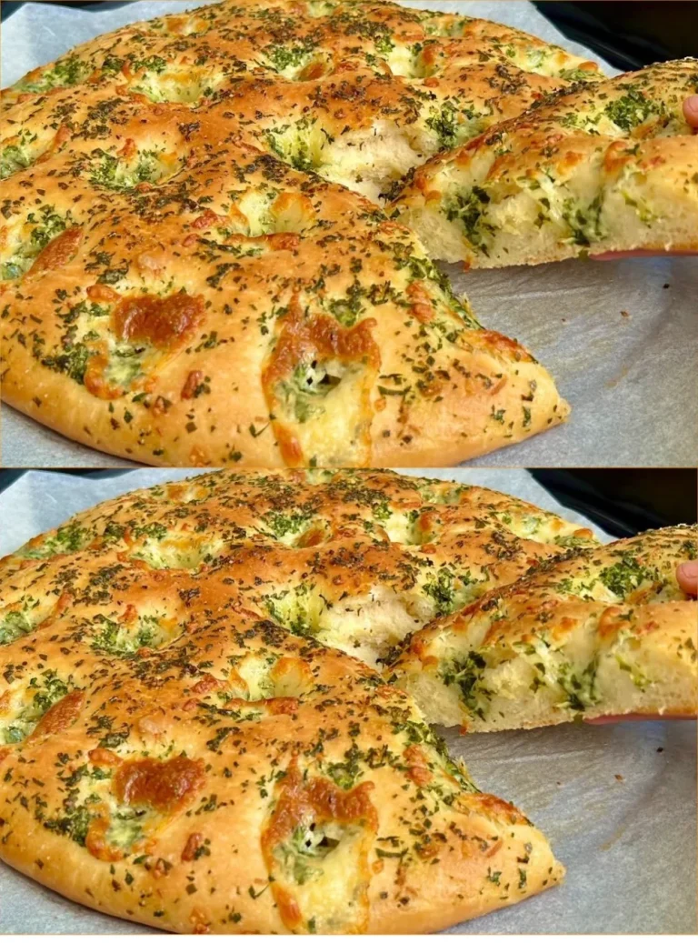Rotolini di Mozzarella e Prezzemolo su un piatto