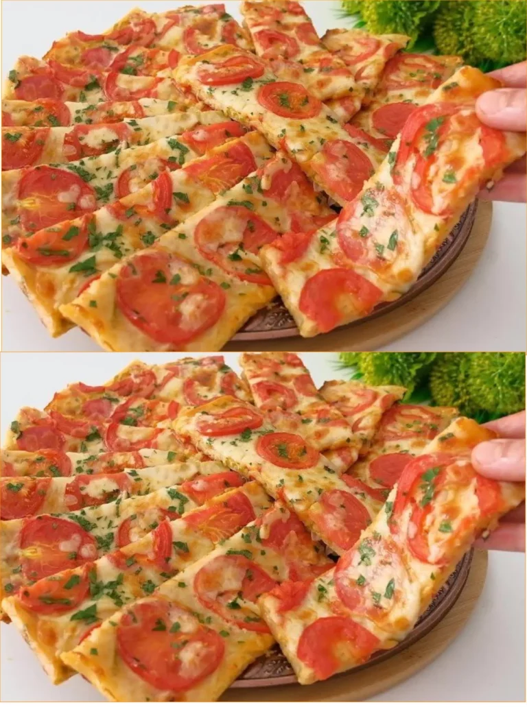 Torta di patate appena sfornata con contorni freschi.