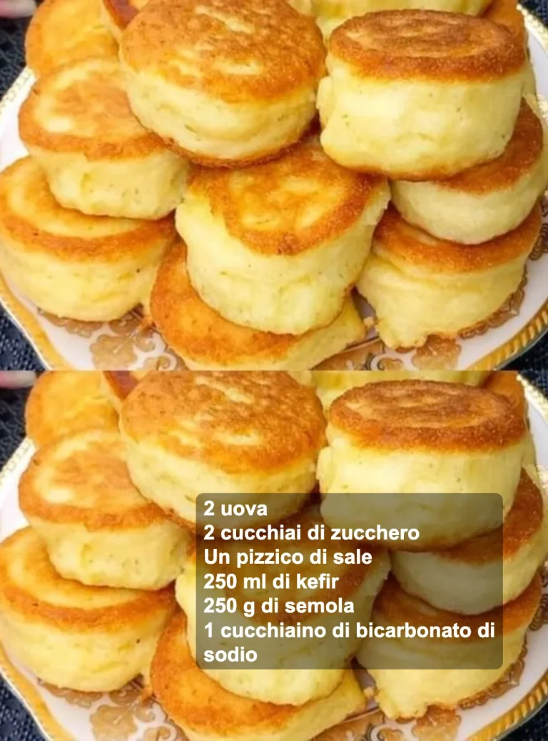 Frittelle senza farina servite su un piatto decorativo