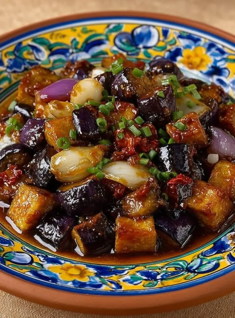 Melanzane Agrodolci: antipasto siciliano con melanzane in agrodolce.