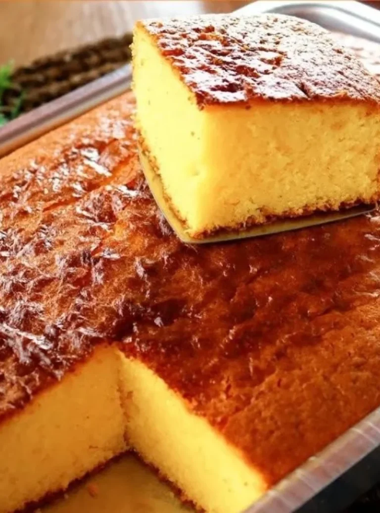 Torta di farina di mais soffice come nuvola, facile e deliziosa.