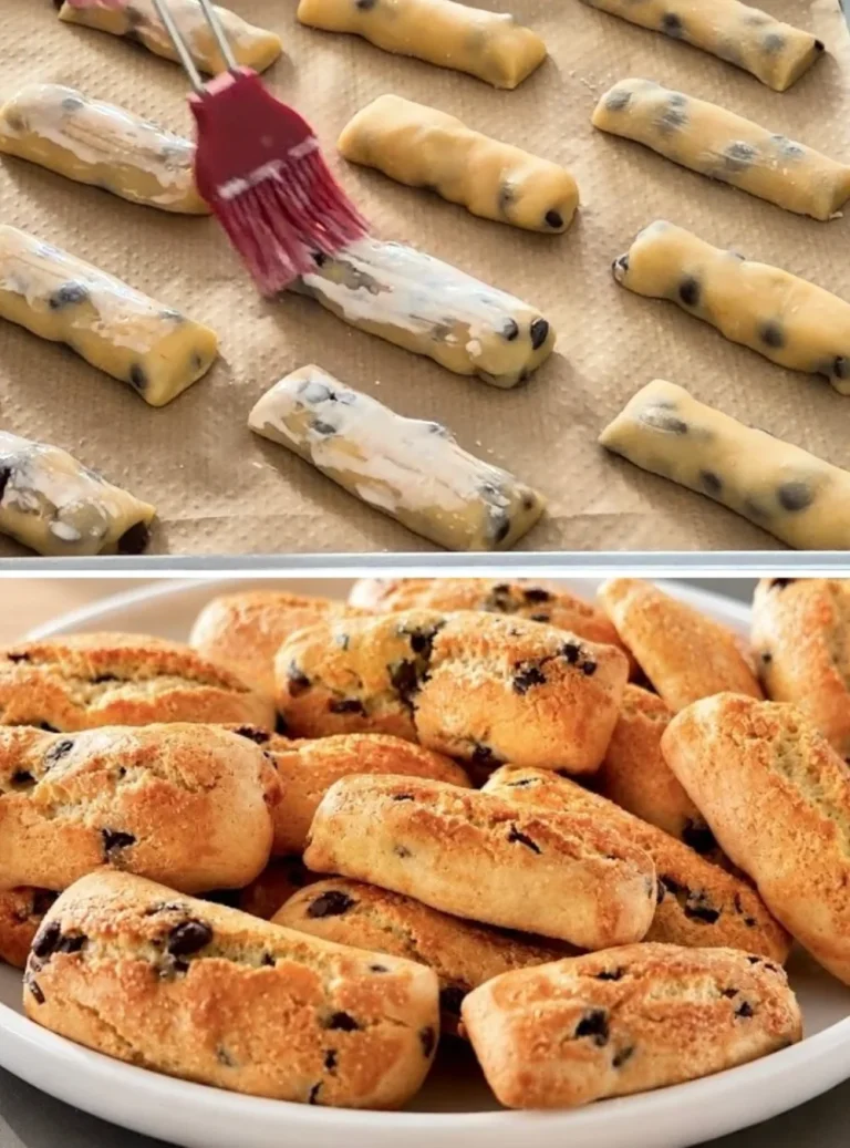 Biscotti all'uvetta e gocce di cioccolato su un piatto