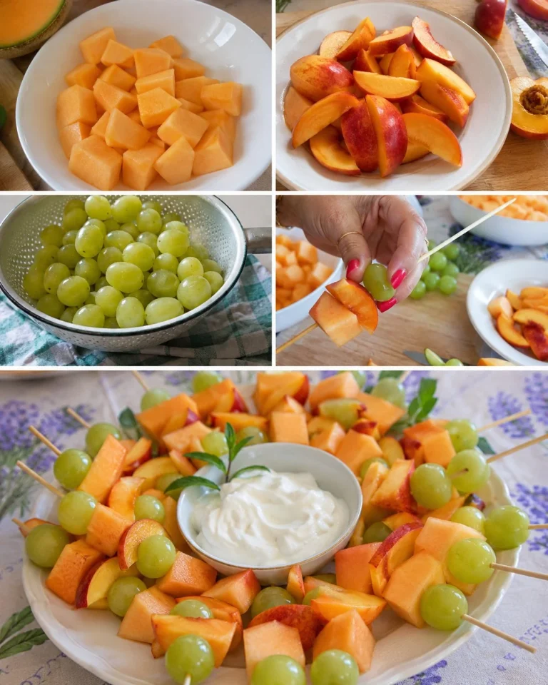 Spiedini di melone, pesca e uva con crema di yogurt al limone